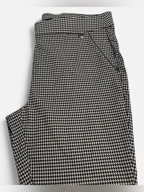 Rafaella Black and White Houndstooth Cropped Pants